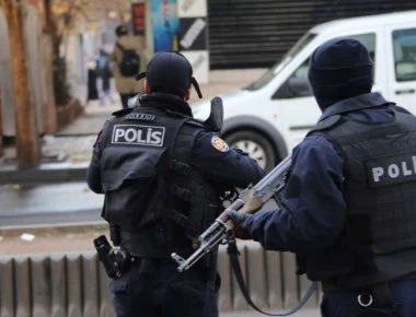 Τουρκία: Νέα εντάλματα σύλληψης για 22 στρατιωτικούς